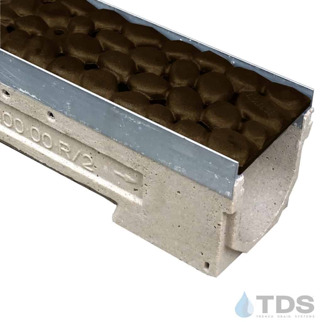 U100K00M-RiverRock-boof cast iron ironage deco grate polymer concrete ULMA galv edge