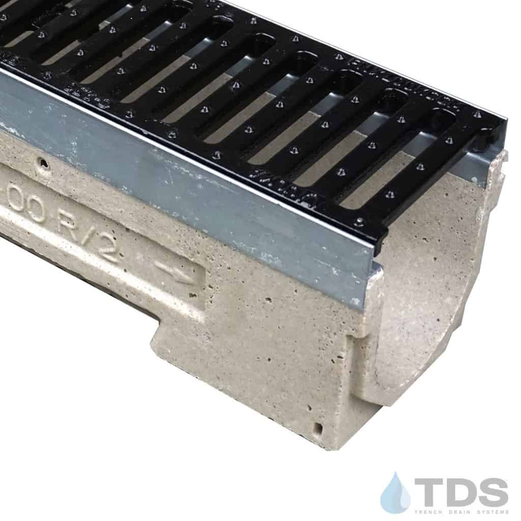 U100KM-FNHX100KCCM-2 Cast Iron Slotted grate class c polymer concrete galv edge ULMA channel