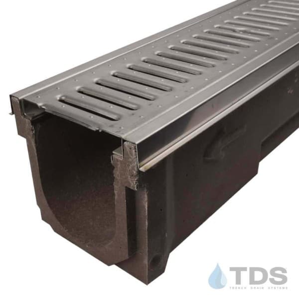 POLY600-SS-647-DK stainless steel edge stainless steel slotted grate polymer concrete channel Polycast